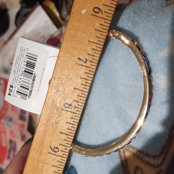 NEW SASSY MULTI GEM CRYSTAL GOLD TONE BANGLE - Picture 6 of 6